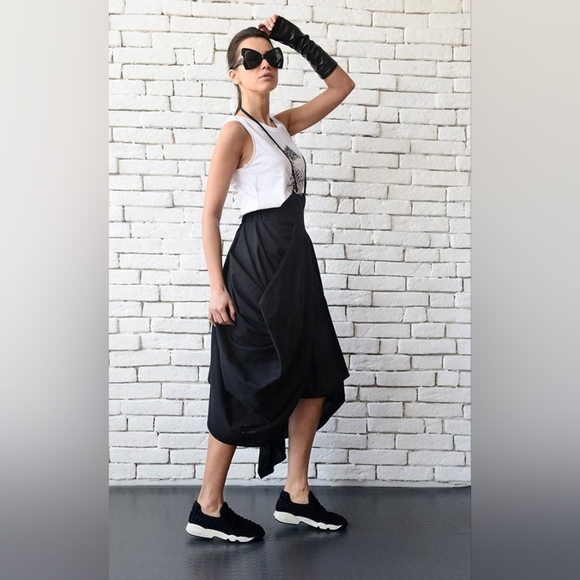 NWT Linen Asymmetrical Bubble Skirt by Metamorphoza - Picture 2 of 8